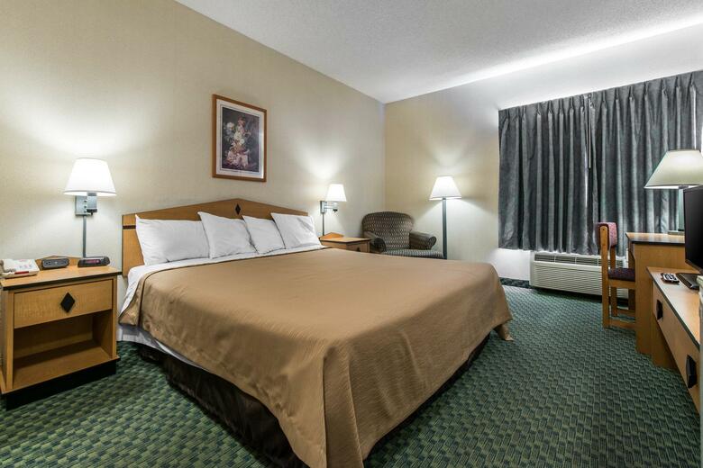 Hotel Econo Lodge Airport