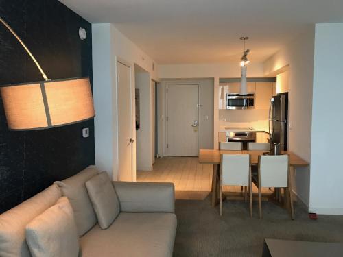 Beach Walk Resort De Lux Apartment