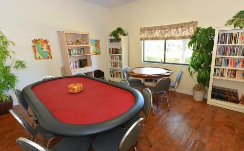 Fort Myers Beach Resort Two-bedroom Park Model 4