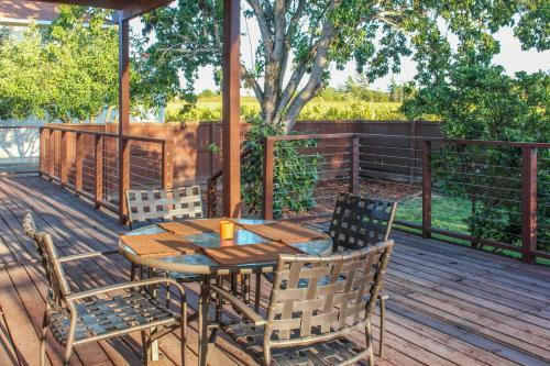 Armida Vineyards Cottage