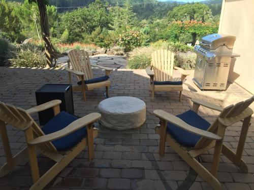 2300 Mill Creek Lane