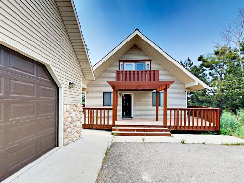1634 Cedarbark Lane Cabin