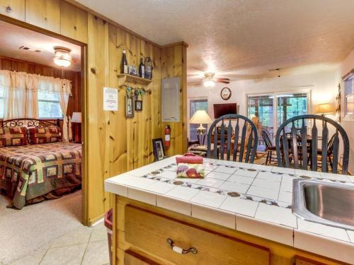 Artisan Hideaway