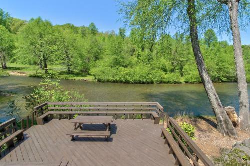 Apartamento Chattahoochee River Edge Condominiums