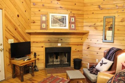 Firefly Hill Cabin