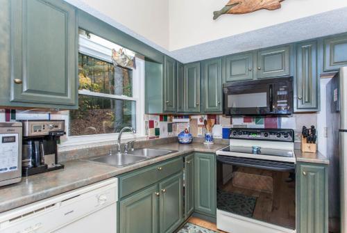 49 Derby Dr W Home
