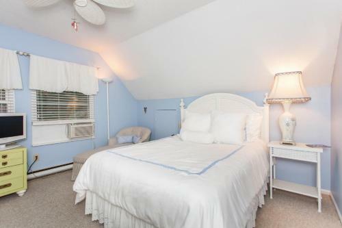 49 Derby Dr W Home