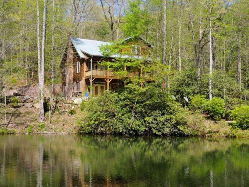 Deep Gap Lodge Cabin