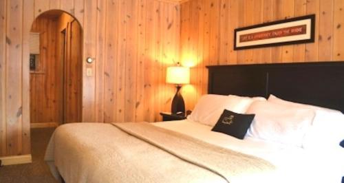 Motel Harney Peak Inn