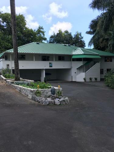 Bay House Bed And Breakfast