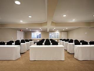 Hotel Ramada Tempe At Arizona Mills Mall