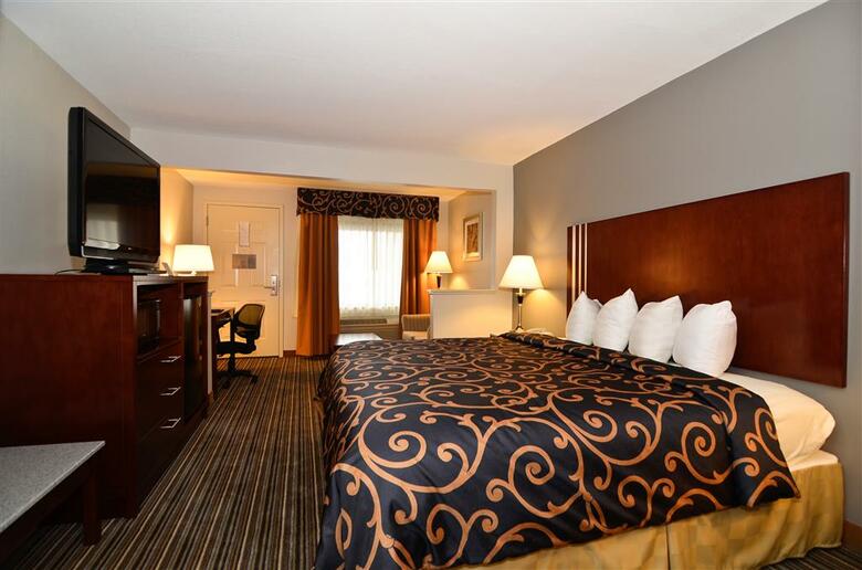 Hotel Quality Inn Airport I-240