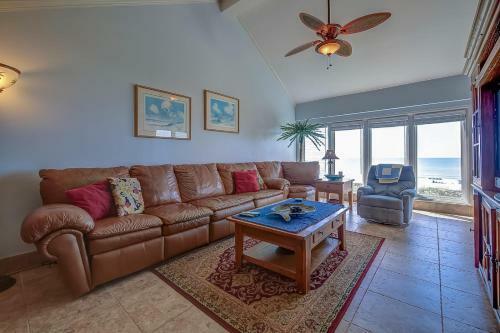 Villa 502 Shorewood