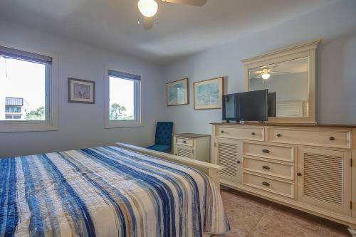 Villa 502 Shorewood
