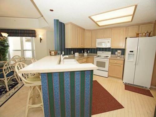 4201 Windsor Court Villa