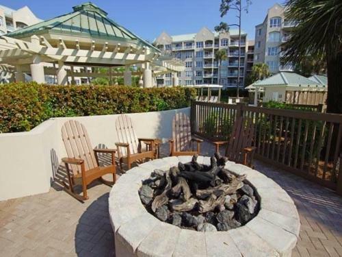 4106 Windsor Court Villa