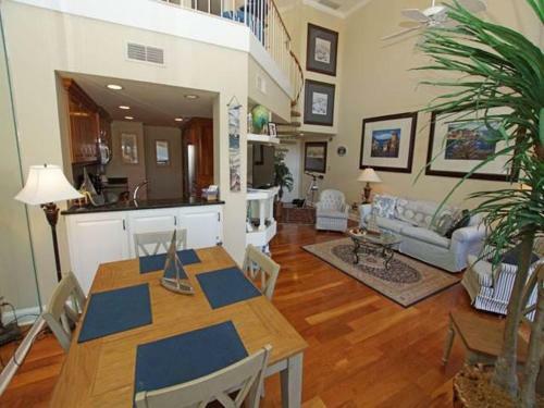226 Captain's Quarters Villa
