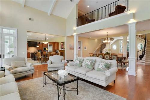1a Sea Lane Home