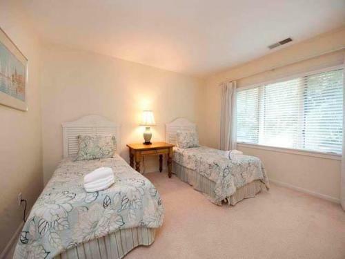 4 Grey Widgeon Holiday Home