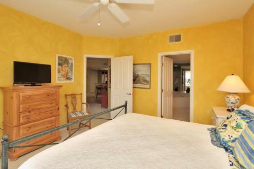 Villa 4506 Windsor Court North