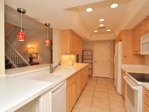 1410 South Beach Villas