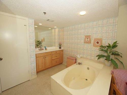 3124 Villamare Villa
