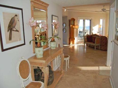 6109 Hampton Place Villa