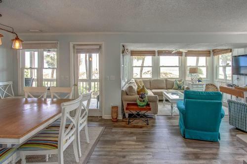 131 Dune Lane