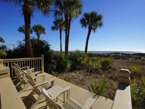 5208 Hampton Place Villa