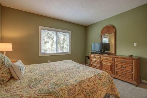 Villa 134 Shorewood