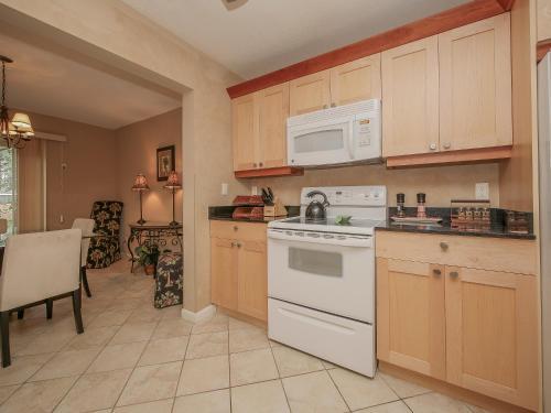 2225 Heritage Villas