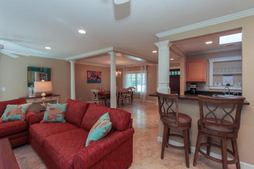 5 Hollyberry Lane Home