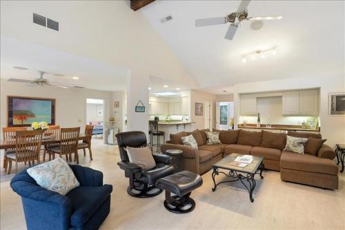 11 St George Home