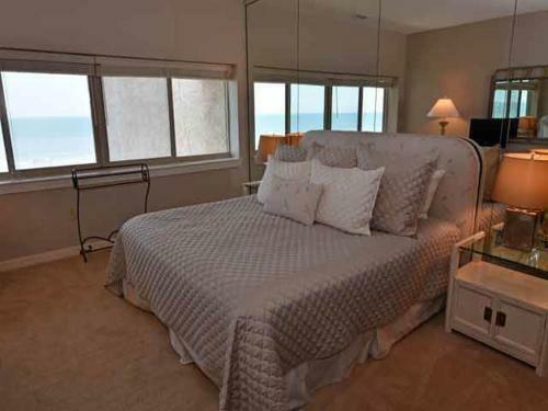 419 Captain's Walk Villa