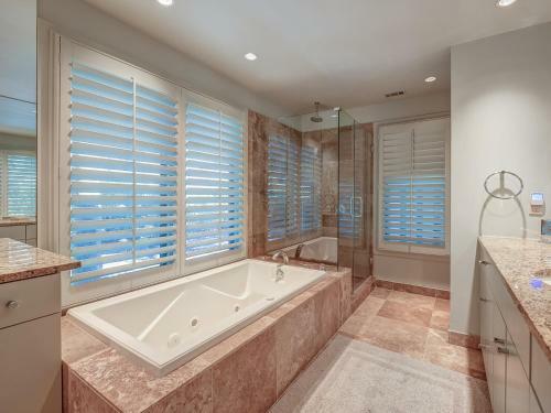 75 Baynard Cove