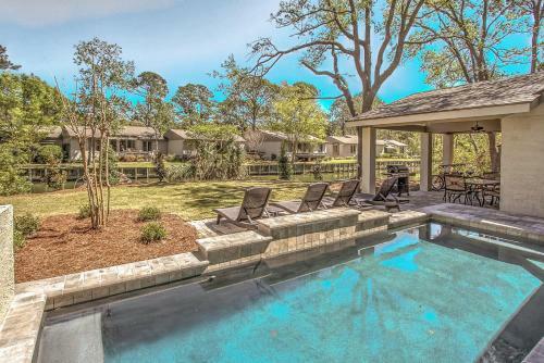 4 Merganser Court