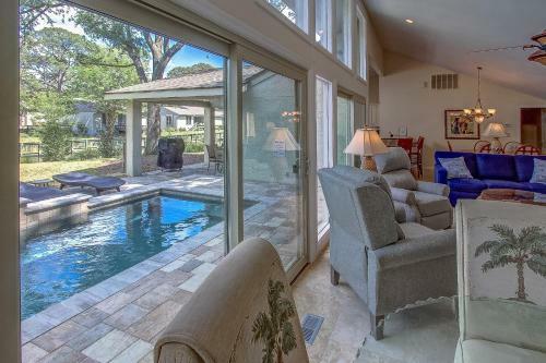 4 Merganser Court
