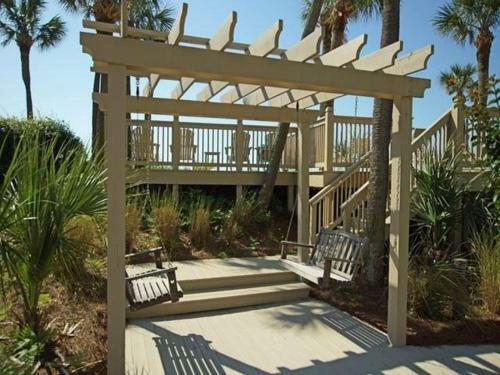 6205 Hampton Place Villa