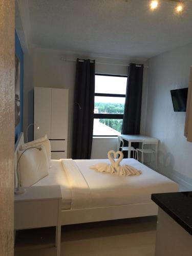 Apartamento Hollywood Beachfront Condo W/pool