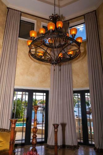 Villa Luxurious 4/4 House With Boat Dock