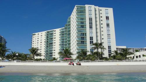 1 Bedroom Apartment On The Beach