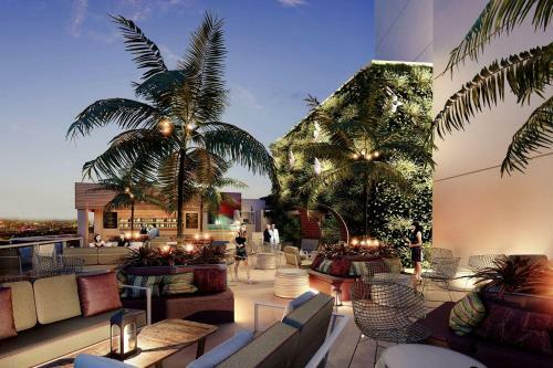 Luxury 2 Bedroom Apartments With Balcony