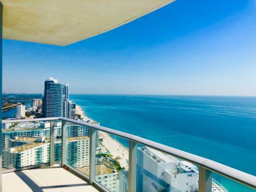 Apartamento Hide Beach Residences