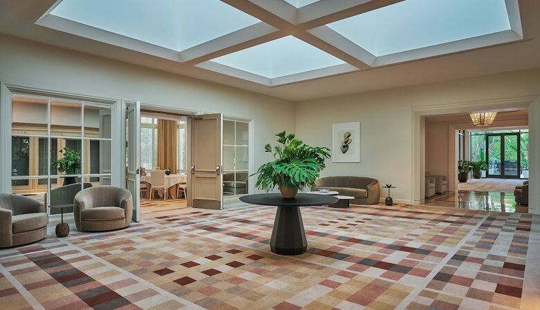 Hotel Island Newport Beach