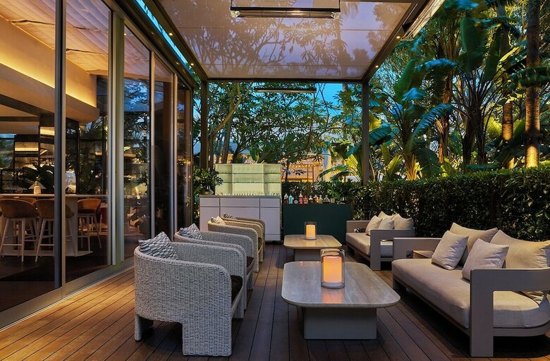 Hotel Island Newport Beach