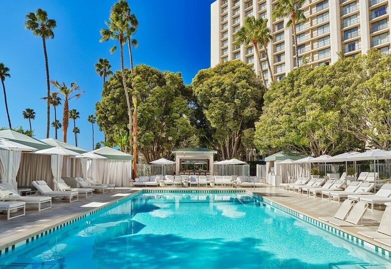 Hotel Island Newport Beach