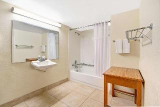Hotel Days Inn Sunset Road