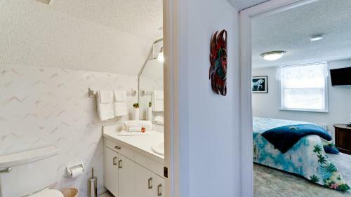 Paradise Village - Three Bedroom Home