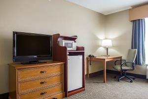 Hotel Quality Inn & Suites