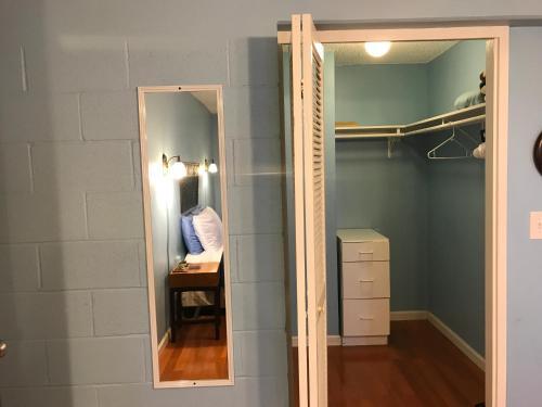 Apartamento Waikiki Whale Watcher Apts 702a